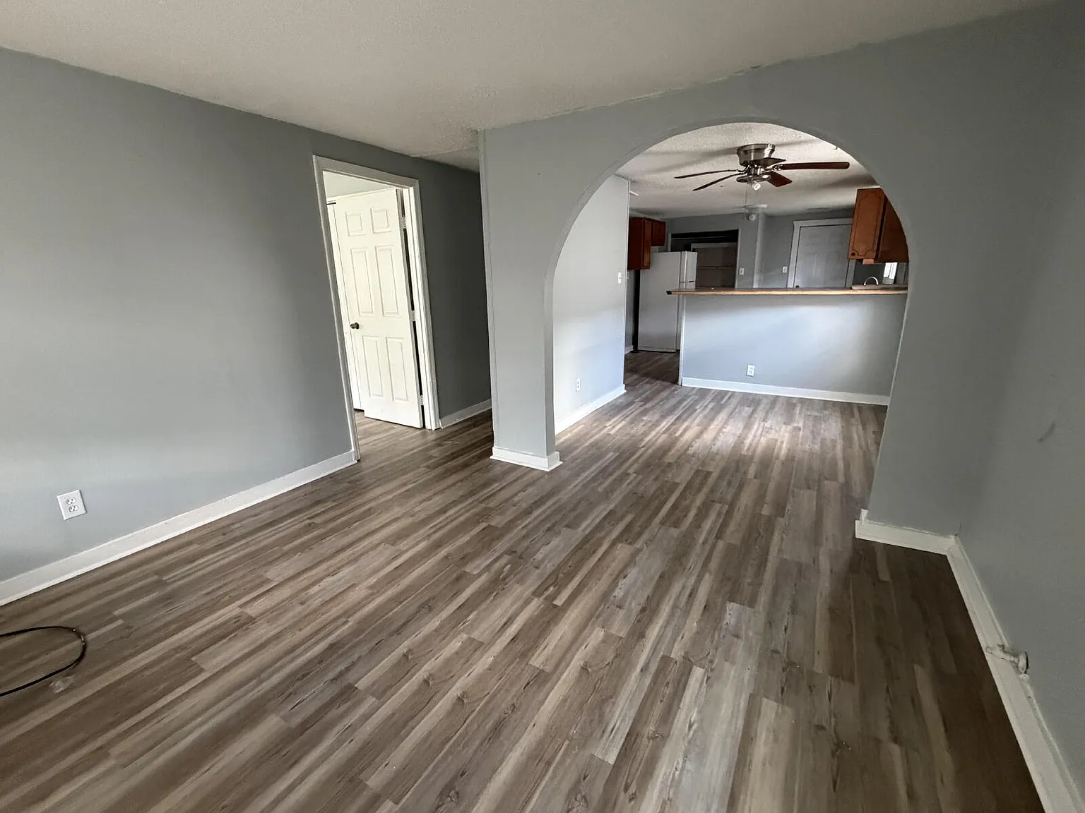 2 bed, 1.0 bath, 851 sqft, $1,200 — Photo 3