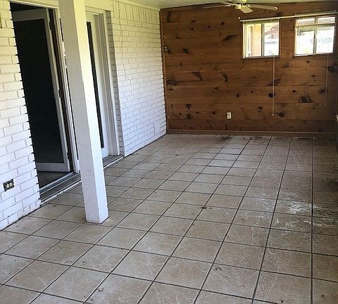 5th image of 4828 SE Brown St