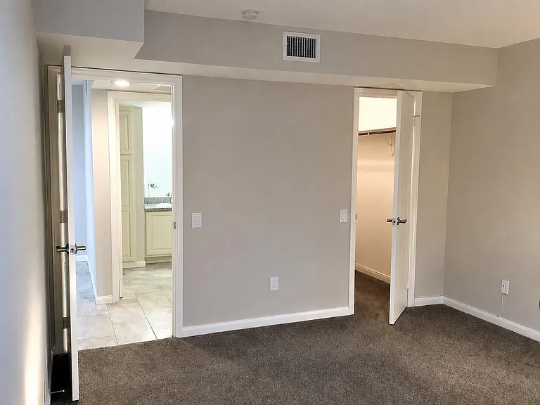 1860 White Oak Dr #217 — Photo 14