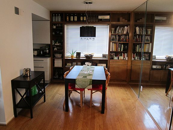 Dining with built ins