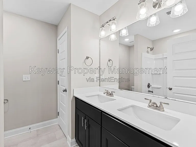 716 Bronze Way — Photo 23
