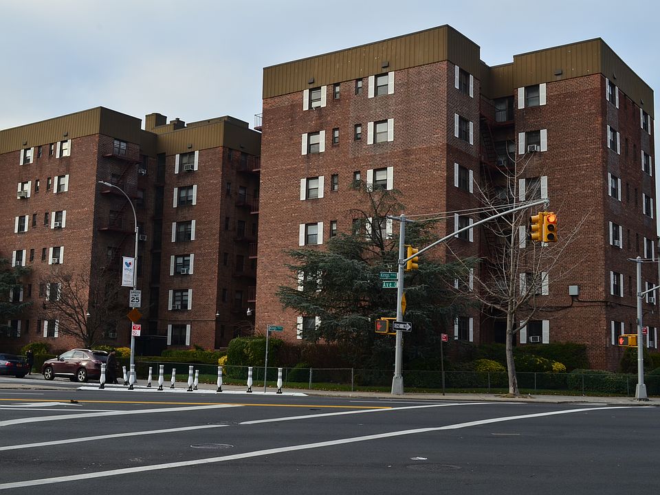 2nd image of 2615 Avenue O APT 1M
