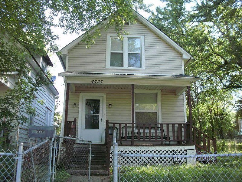1st image of 4424 E 10th St