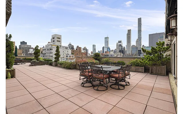 Sold by Douglas Elliman | media 10