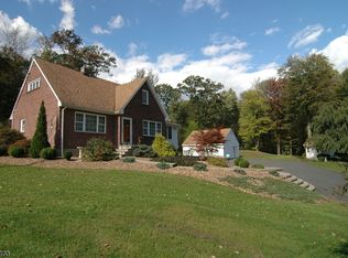 3 Kemah Mecca Lake Rd, Newton, NJ 07860