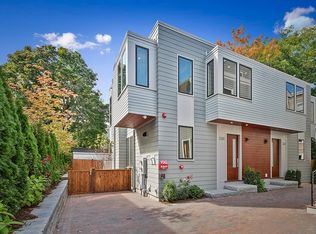 230 Chestnut St #230, Cambridge, MA 02139