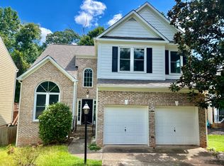 2016 Sablewood Dr, Charlotte, NC 28205