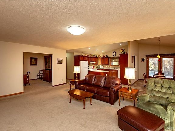 4th image of 109 Peggys Path Ct