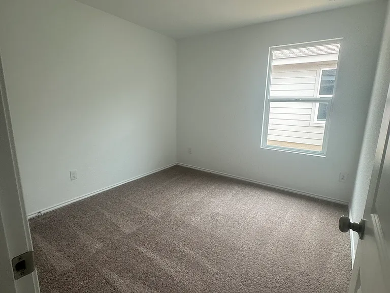 2420 Hunter Peak — Photo 16