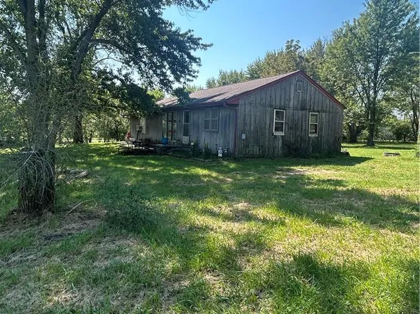 5900 SE W Hwy, Lathrop, MO 64465