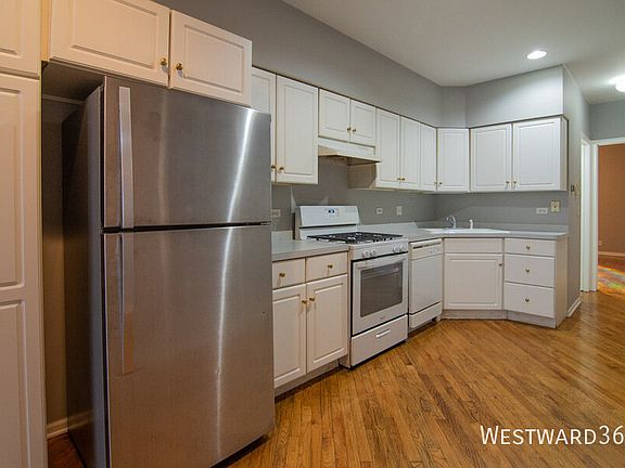 2nd image of 3936 N Ashland Ave APT 2