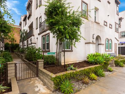 5053 E Echo St, Los Angeles, CA, 90042