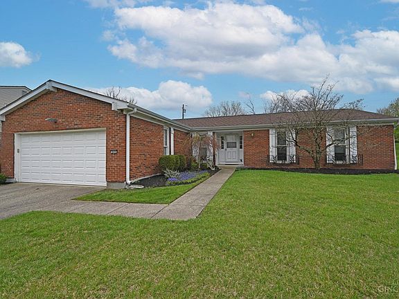 3rd image of 849 Clearfield Ln