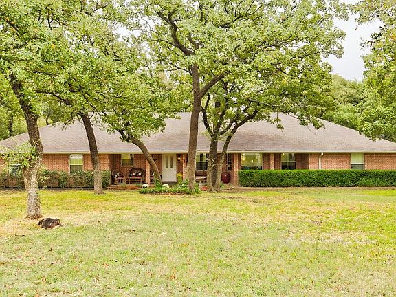 2nd image of 113 Mariah Dr