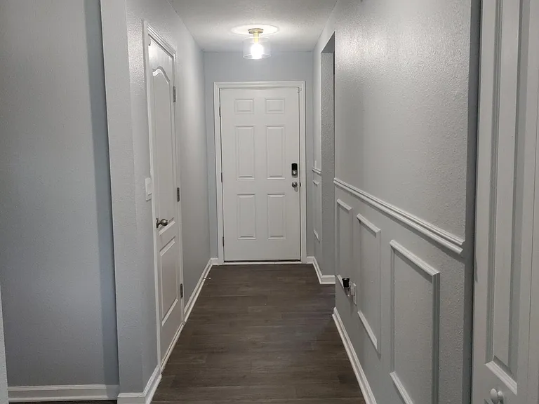 4260 Hemlock St — Photo 3