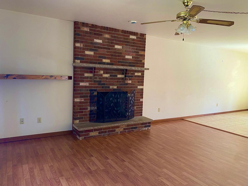 40 Mountain Dr Mount Pocono PA Zillow