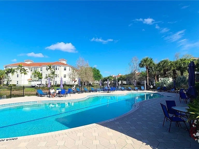 23500 Walden Center Dr #202 — Photo 1