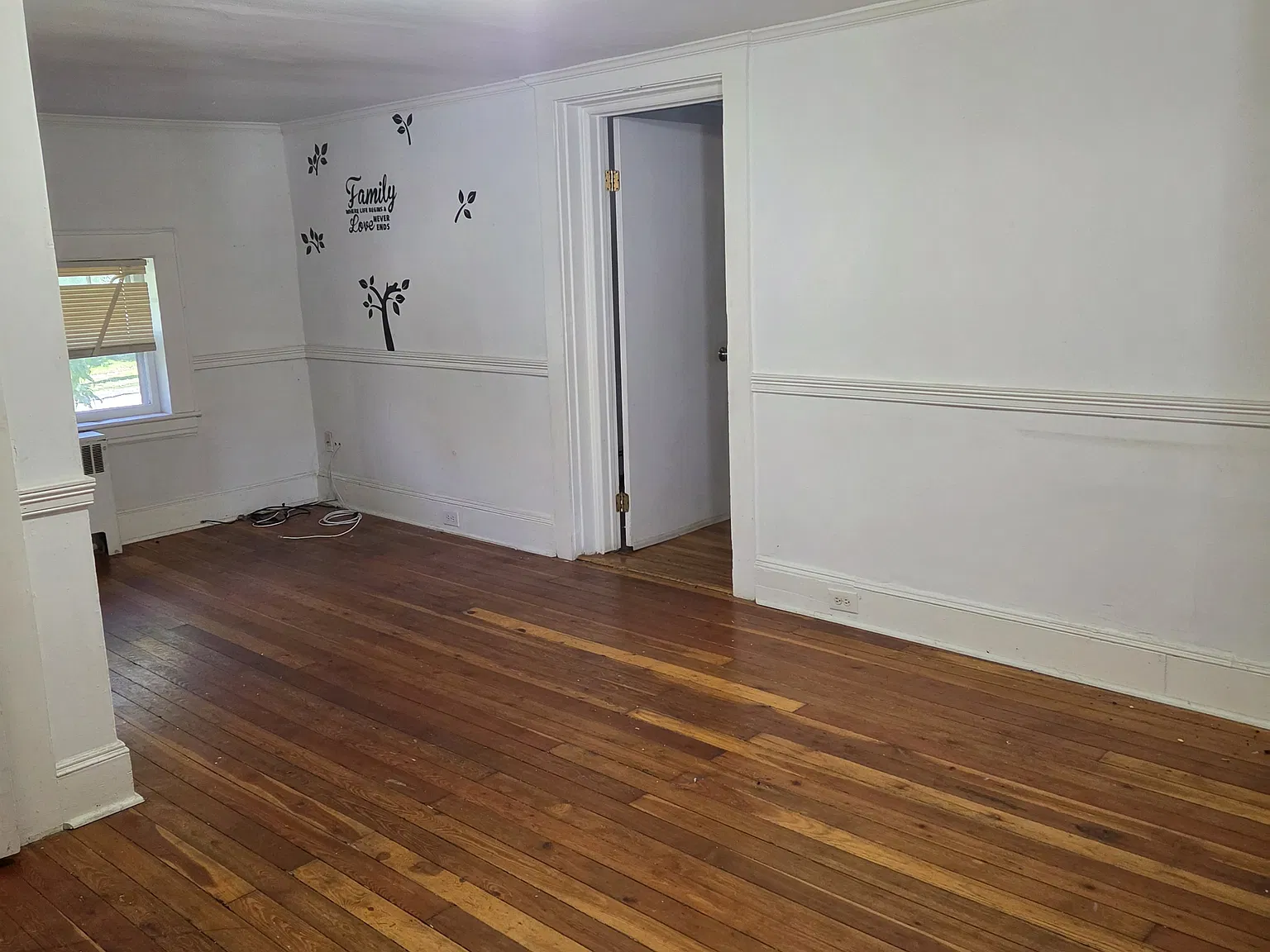 6465 Main St — Photo 4