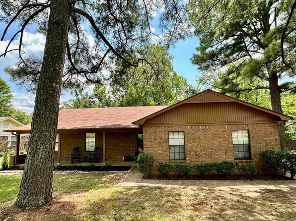 2107 Northshore Dr, Benton, AR 72015