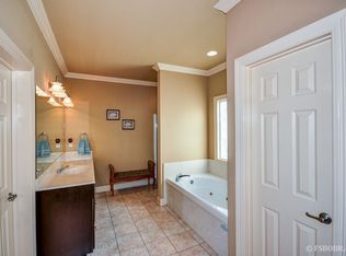 34165 Spring Lake Dr, Walker, LA 70785