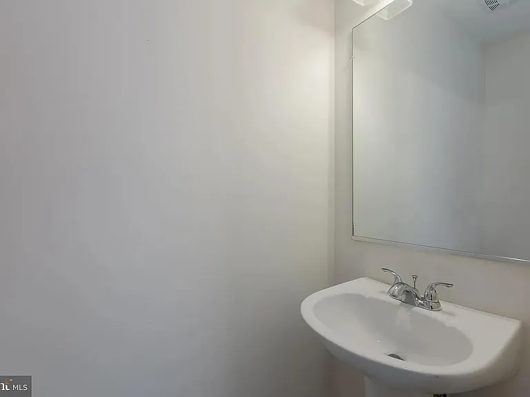 2424 Wheat Meadow Cir #2424 — Photo 18