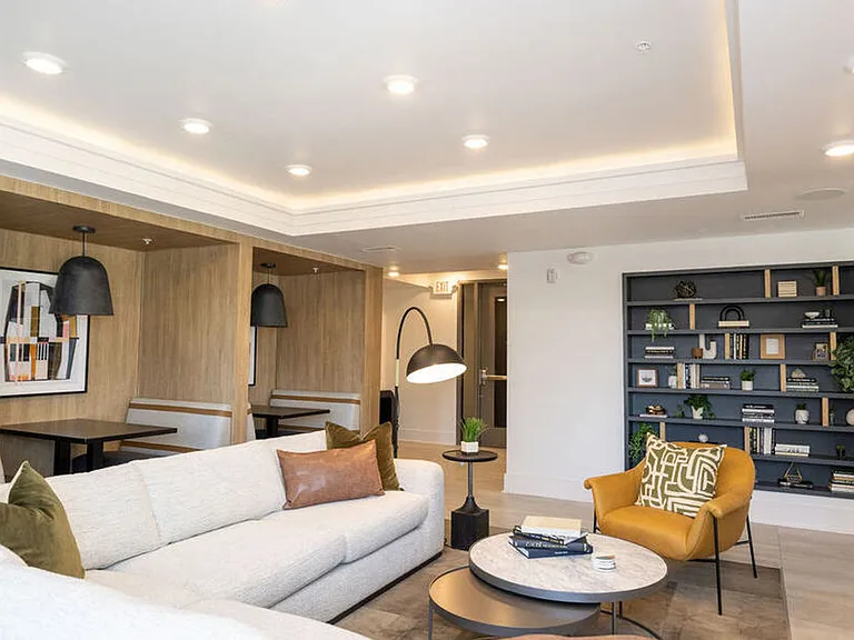 Building's Lounge