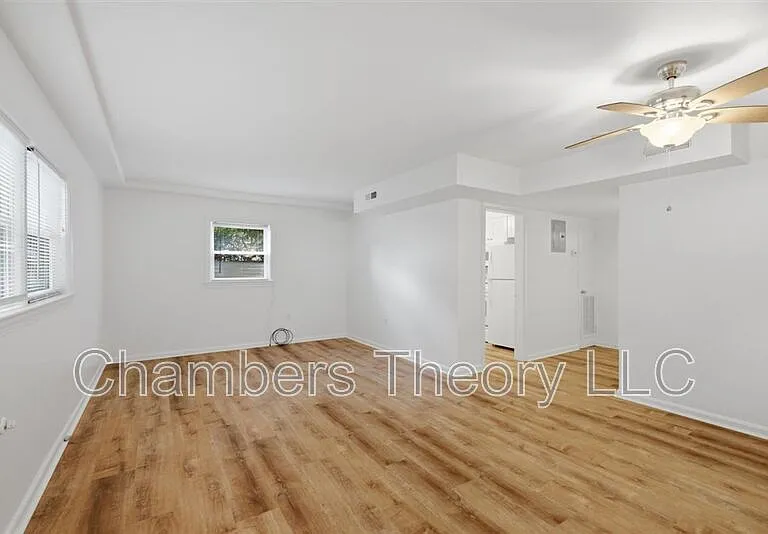 130 S 29th St #5 — Photo 2