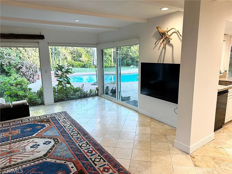 27424 Rainbow Ridge Rd — Photo 11
