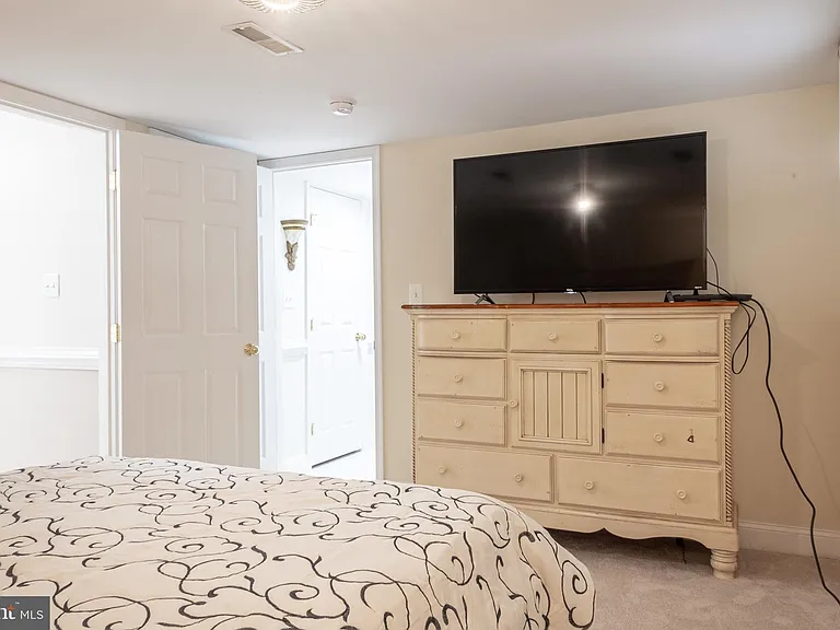 4705 Rippling Pond Dr — Photo 22