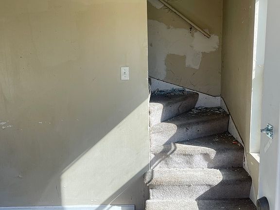 3rd image of 12353 S Honore St