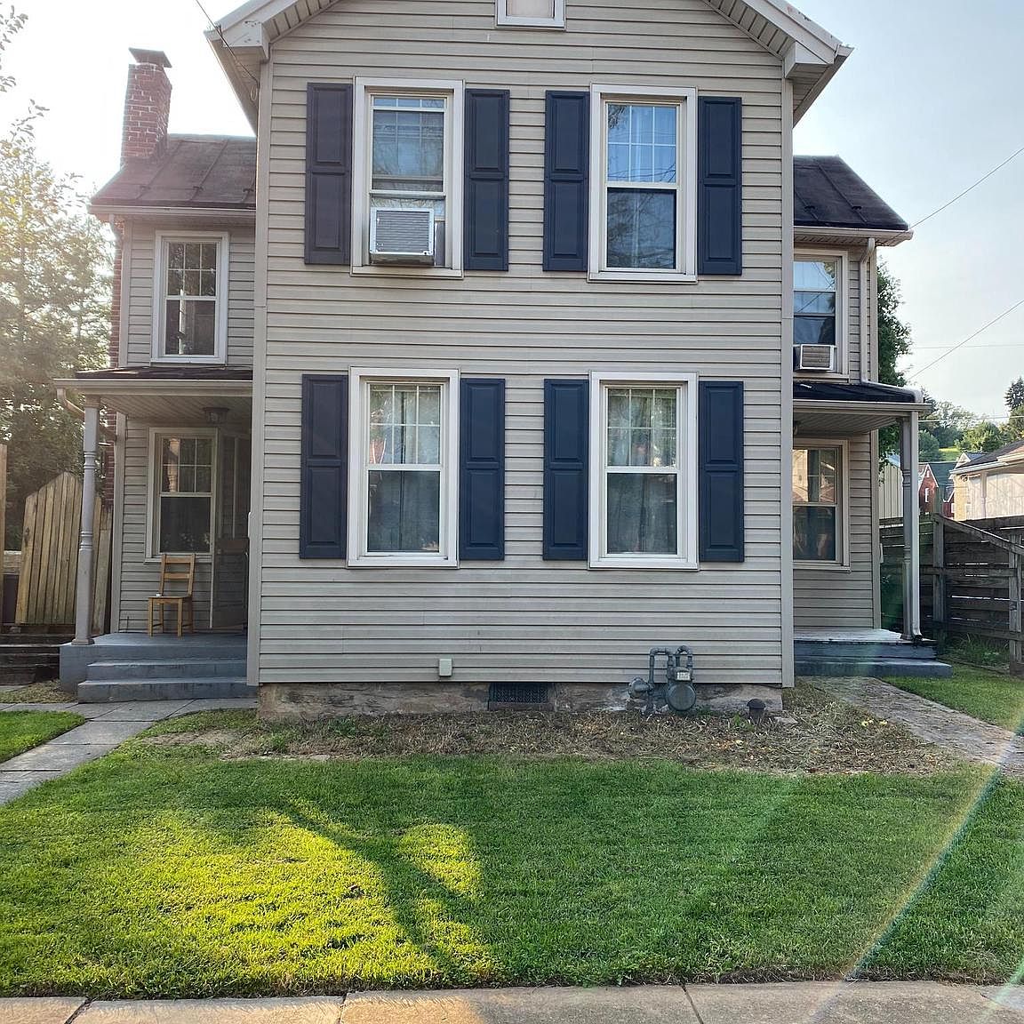 3240 N St, Emigsville, PA 17318 Zillow