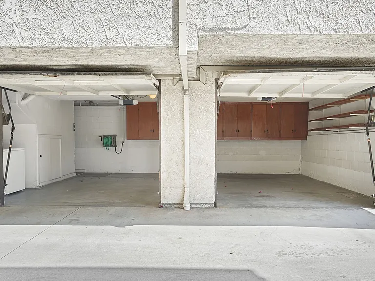 13203 Vanowen St #7 — Photo 14