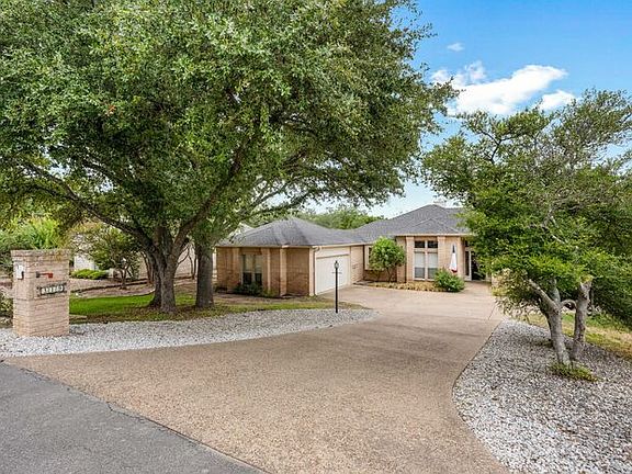 2nd image of 319 Copperleaf Rd