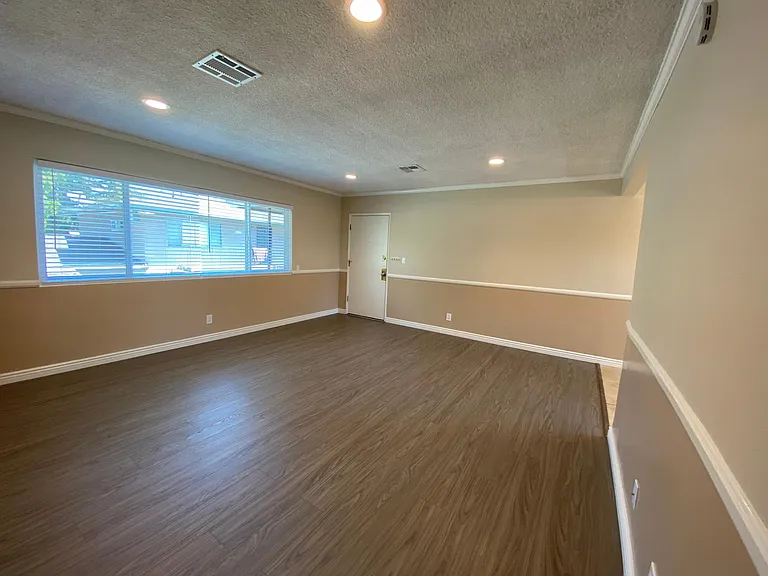 430 N Catalina Ave #5 — Photo 9