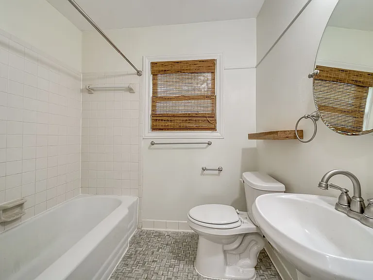 136 Harmon Dr — Photo 21