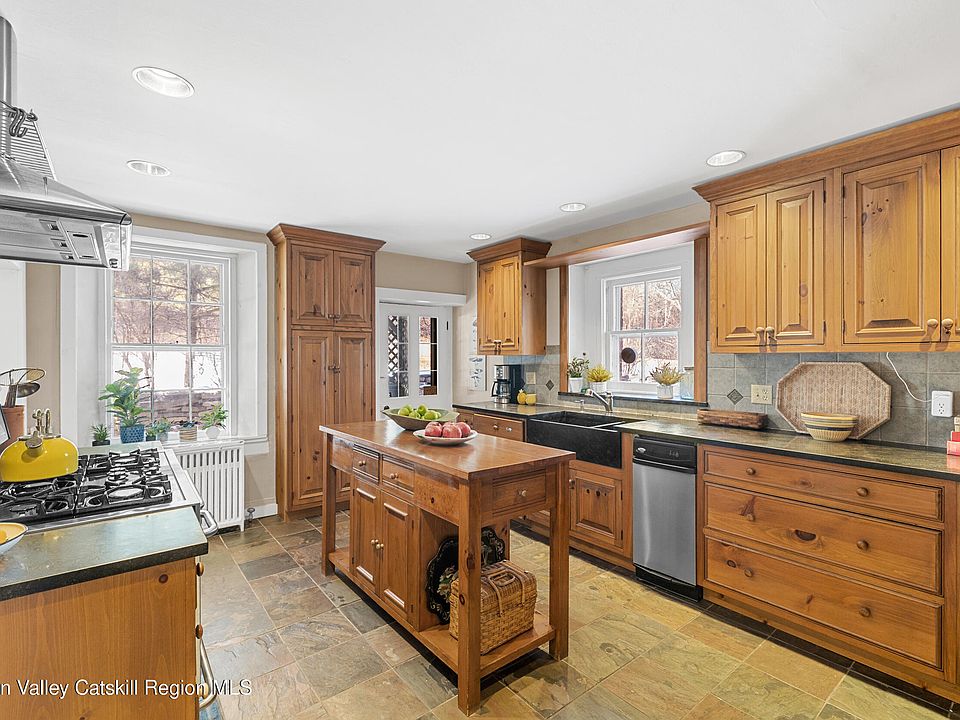 16th image of this home