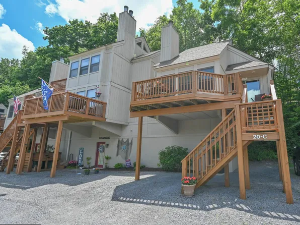 143 Jeffrey Ln Building 20-C, Oakland, MD 21550