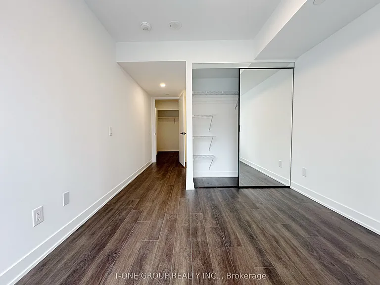 609 Sherbourne St #1804 — Photo 9
