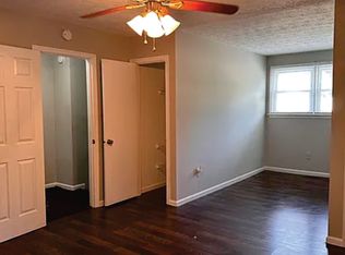 66 Sandy Lake Dr, Hampton, VA 23666
