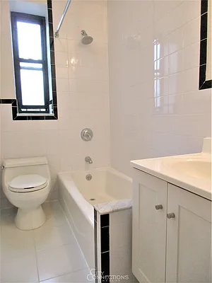 Rented by City Connections Realty | media 28