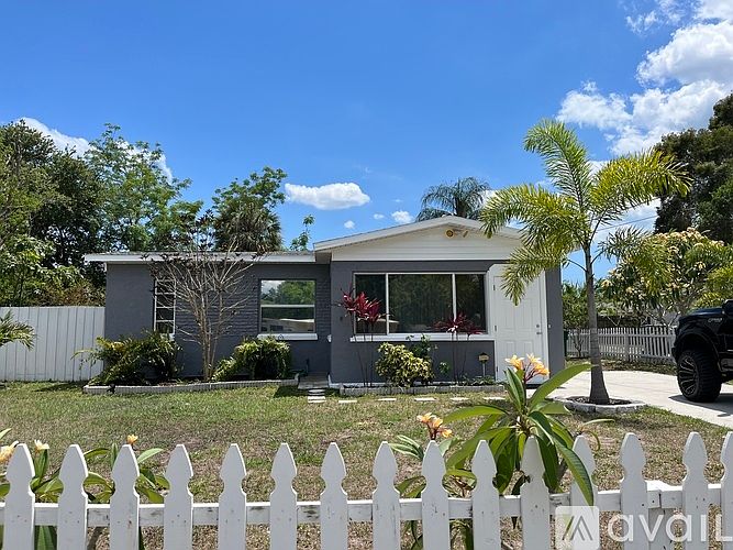 1st image of 3512 W Rogers Ave