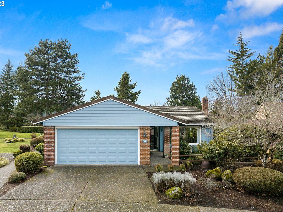 1st image of 2211 NE 152nd Ave