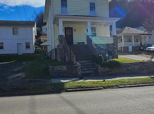 1600 Temple St, Hinton, WV 25951