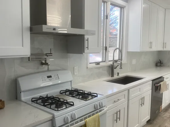 (undisclosed Address), Greenwich, CT 06830