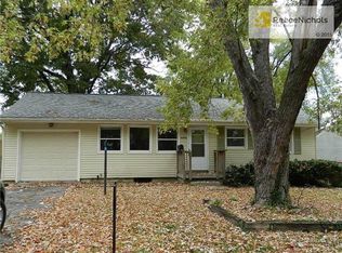 10708 E 29th St S, Independence, MO 64052