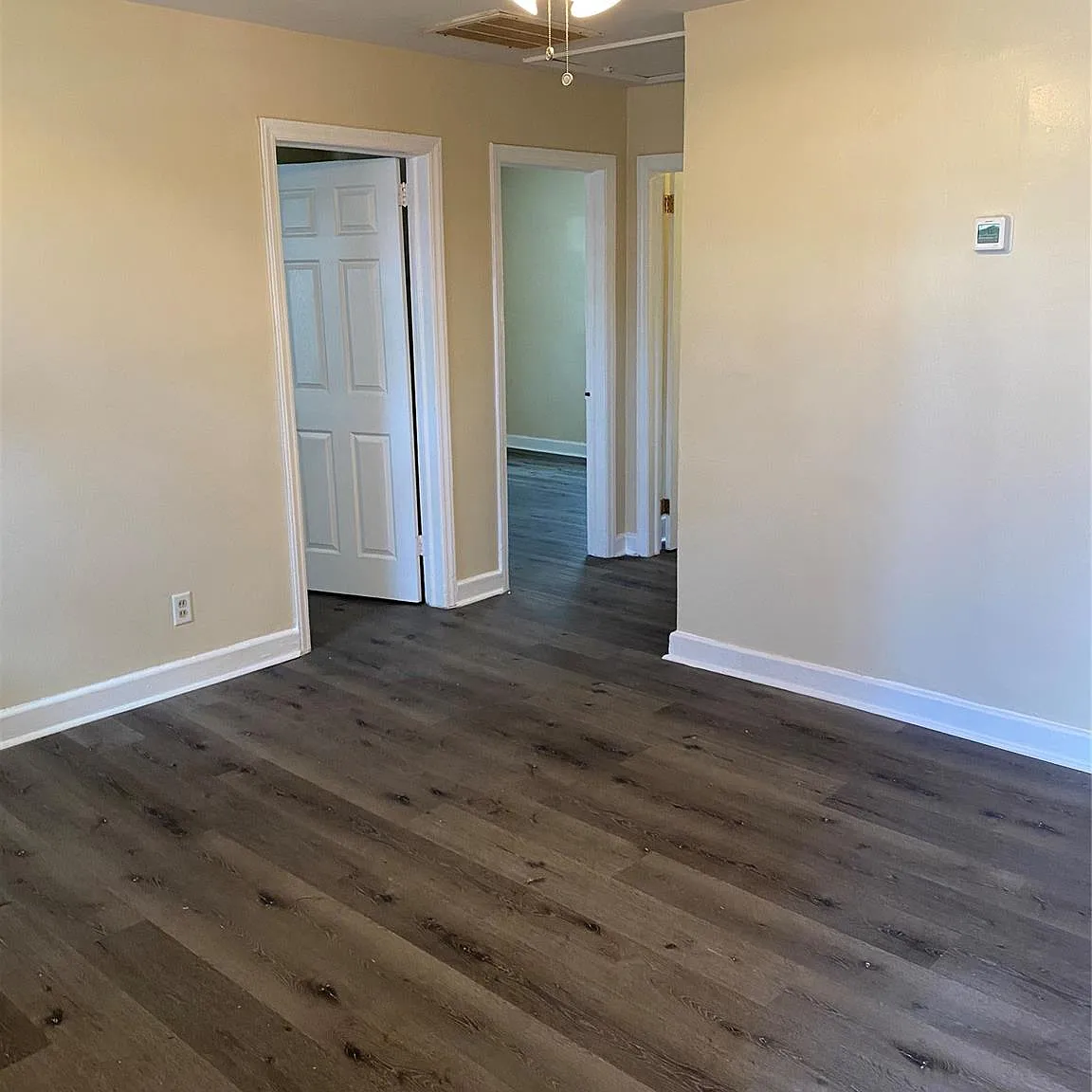 2 bed, 1.0 bath, $1,200 — Photo 1