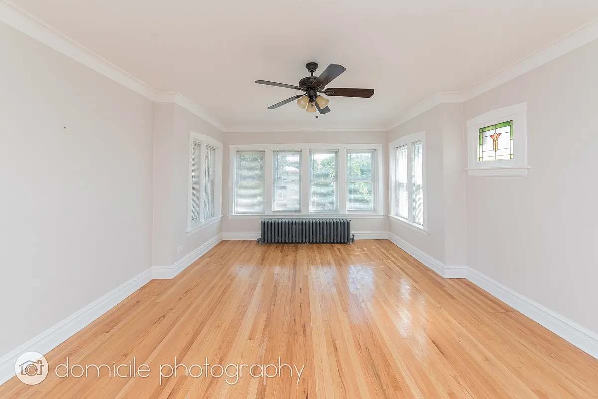 3 bed, 1300 sqft, $2,250 — Photo 2