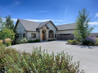 1721 Whispering Ridge Dr, Great Falls, MT 59405