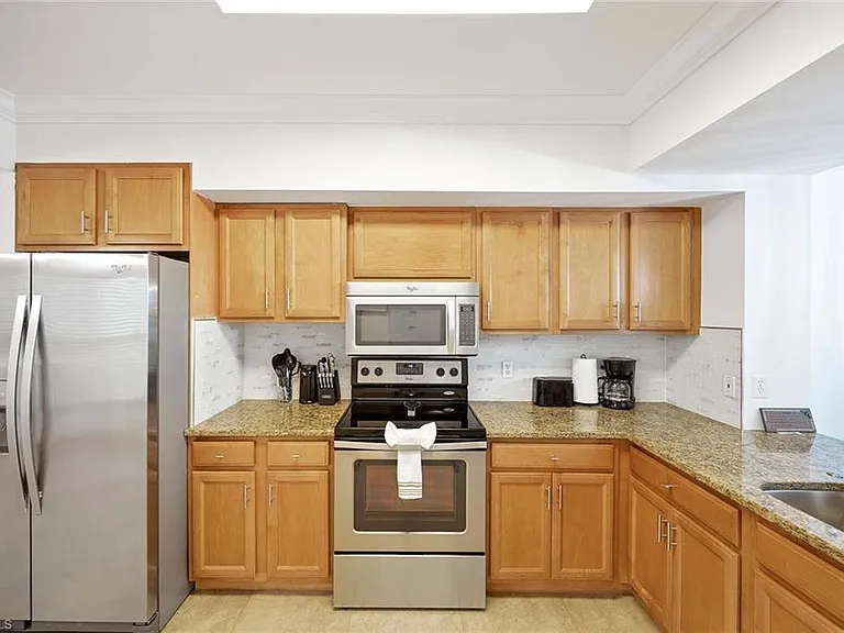 5455 Worthington Ln #103 — Photo 16