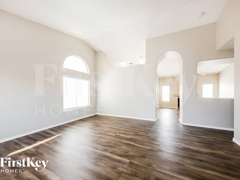 14919 W Honeysuckle Ln — Photo 3